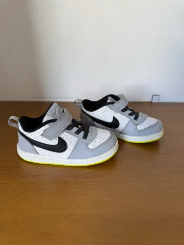 Tênis Nike infantil original 24 court borough low