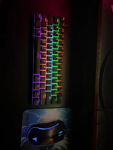 Mouse e teclado gamer seminovos com garantia. 100,00
