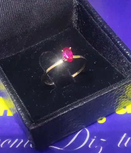 Anel Solitário Ouro 18 Kilates Peso 0.70 Grama Pedra Zircônia 4mm x 2 mm                  