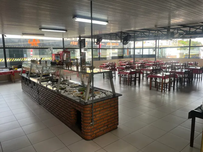 Restaurante no centro de Betim