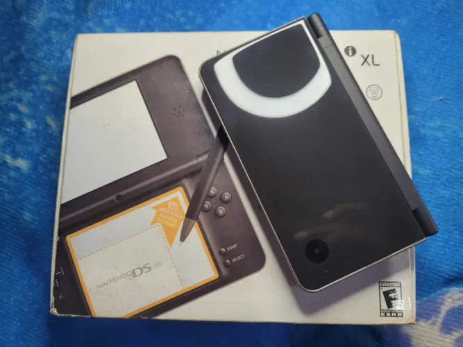 Nintendo dsi xl cib