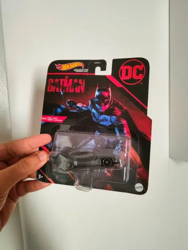 Hot Wheels Silver Series 1/64 Character Cars Batmobile The Batman Robert Pattinson