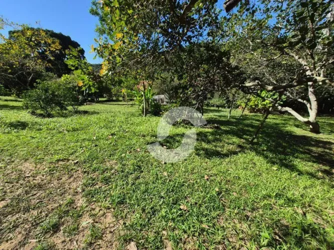 Sítio com 8 dormitórios à venda, 10373 m² por R$ 1.500.000,00 - Rio do Ouro - Niterói/RJ