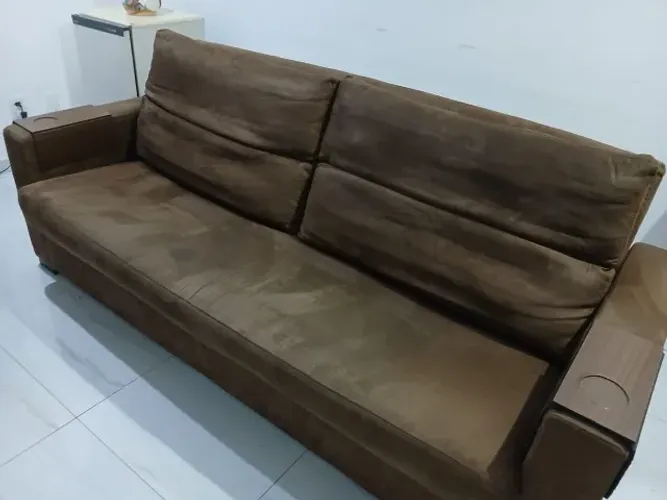 Sofá-Cama em Suede, na cor marrom