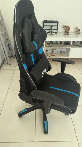 Cadeira de Game + Mesa ! Vendo separado também!
