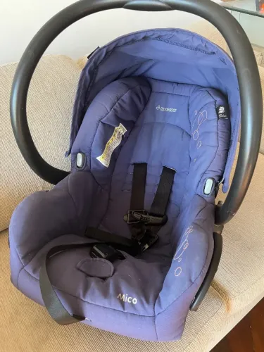 Bebê Conforto Maxi-Cosi Mico com Base Isofix - Excelente Estado