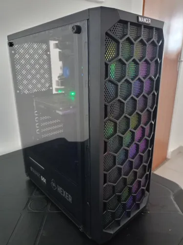 PC Gamer i5 10400, 16gb DDR4, NVMe 500gb e RX 570 4gb