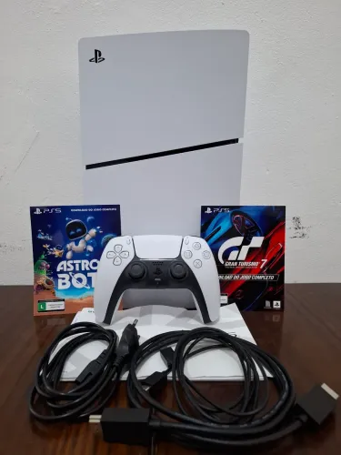 Playstation 5 digital c/ Gran Turismo 7 e Astrobot