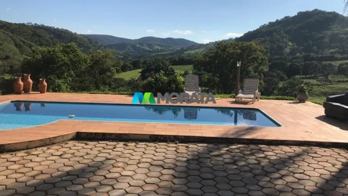 FAZENDA À VENDA - 69 HECTARES - REGIÃO DE PARÁ DE MINAS (MG)