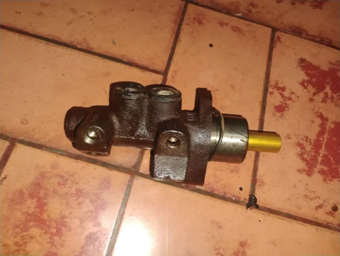 Cilindro mestre corsa 