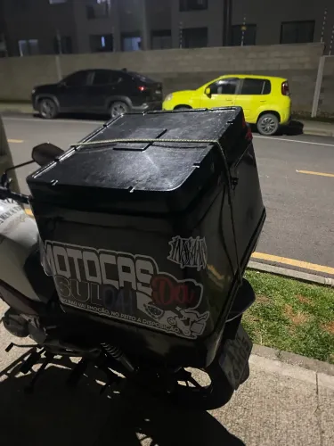 Vendo Baú 80 litros
