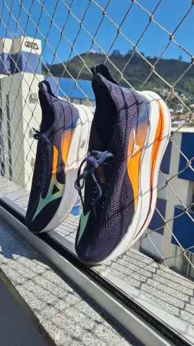 Mizuno Neo Aura Knit Número 39