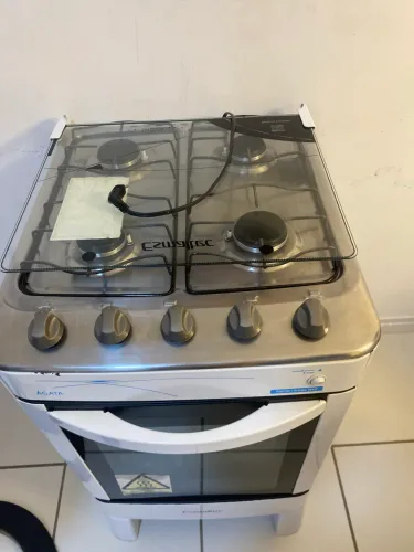 Fogão 4 bocas automático semi novo
