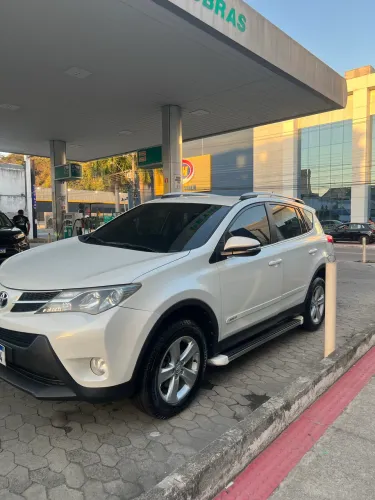 Toyota RAV4 2.0 4X2 16V Aut. 2014