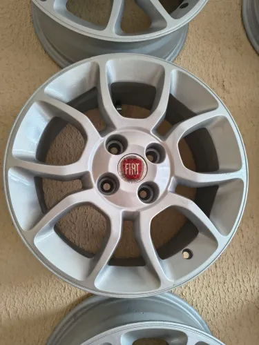 Vendo jogo de rodas aro 15