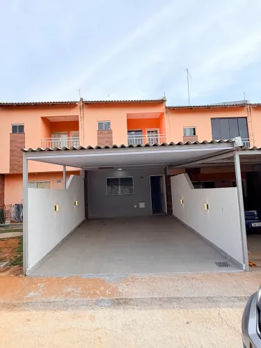 Duplex em condomínio Águas Lindas - Go