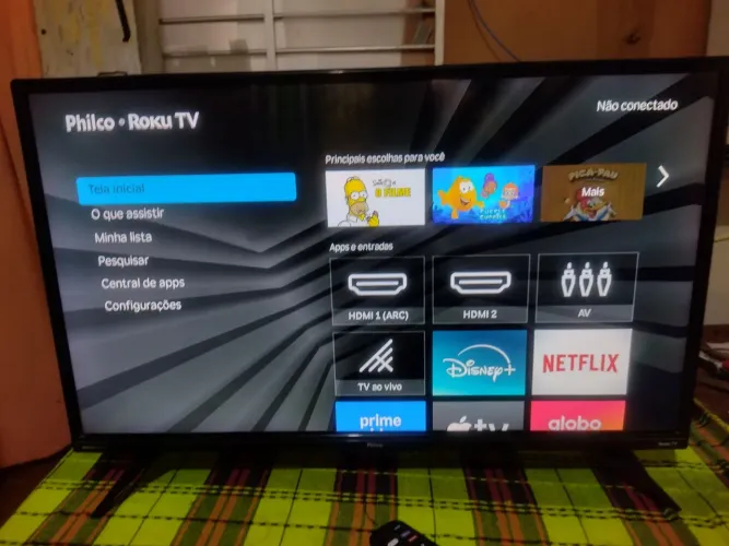 Vendo TV Philco Roku dê 32 smart perfeita 