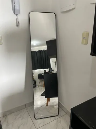 Espelho Corpo Inteiro 146cm x 36cm c/ Suporte - impecável