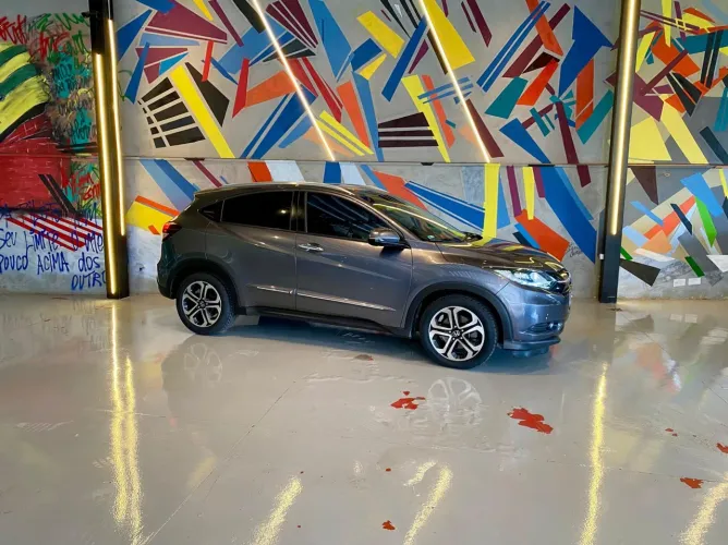 Honda HR-V Touring 1.8 Flexone 16V 5P Aut. 2018