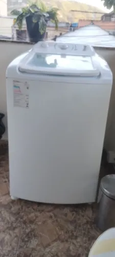 Vendo máquina de lavar roupa Eletrolux 10k usada, não está cintrifugando mais lavar.