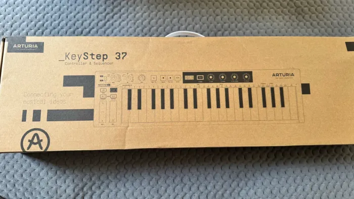 Controlador E Sequenciador Keystep 37 Usb/Midi/Cv Teclado ARTURIA