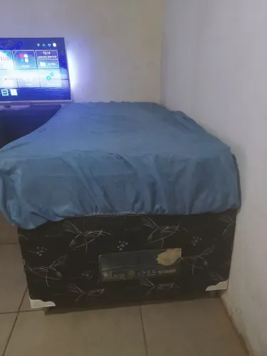 Cama box Solteiro com colchão muito confortável
