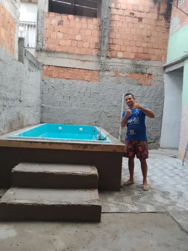 Pedreiro profissional.