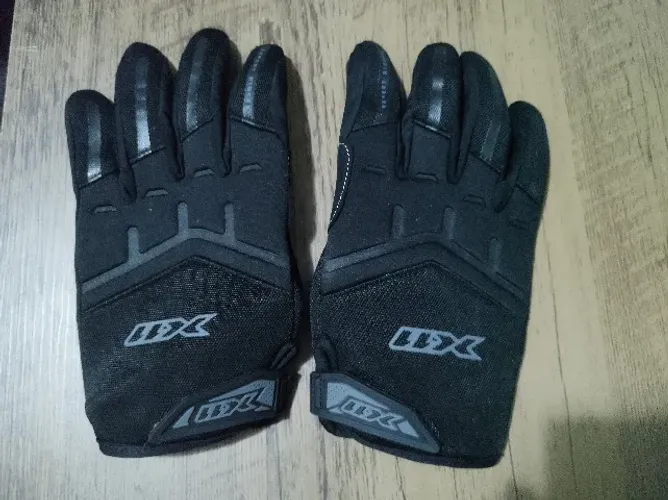 Luva de Moto X11 preta + Suporte para Celular Retrovisor