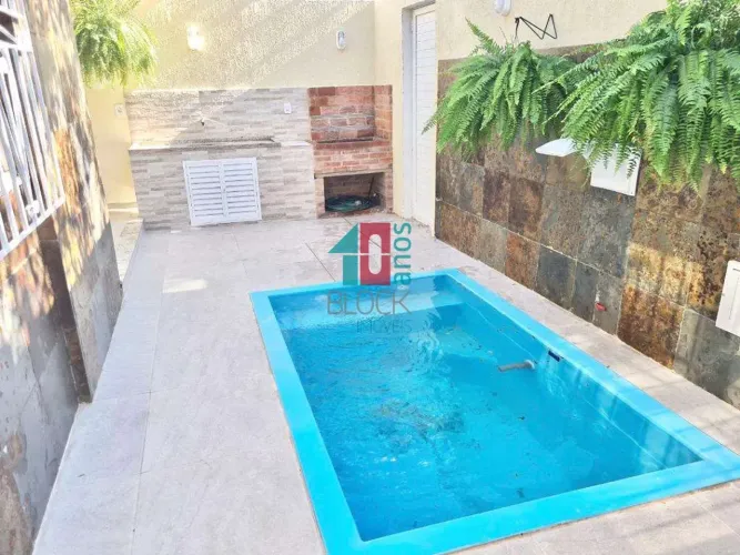 Freguesia (Jacarepaguá) | Casa de Condomínio 4 quartos, sendo 1 suite
