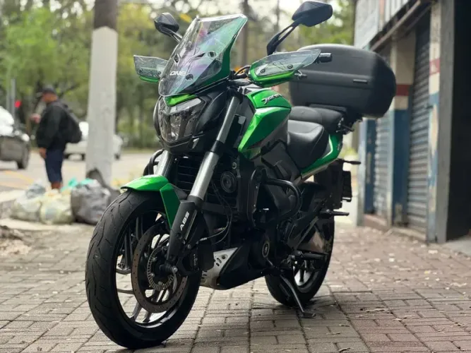Bajaj DOMINAR Gasolina Manual