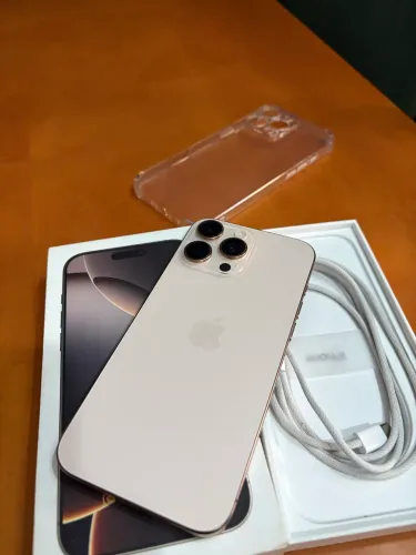 Iphone 16 Pro Max 256GB Desert ( Caixa Original ) Impecável Único dono Parcelo em 12x