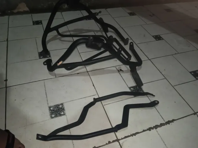 Protetor de carenagem chapan XRE 300 2023