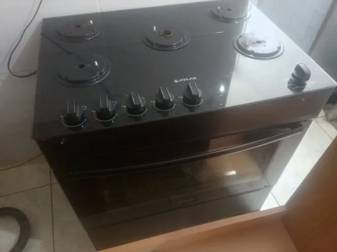 Vendo cama box de solteiro com colchão fogão 5 bocas espelho geladeira duplex frost free