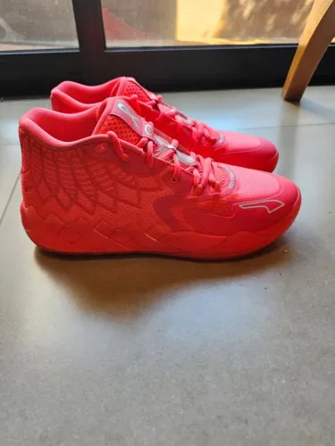 Tenis Puma Lamelo MB 01