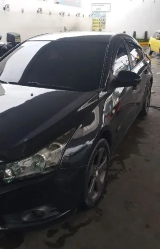 Vendo carro Chevrolet cruze seda 1.8 ano 2014