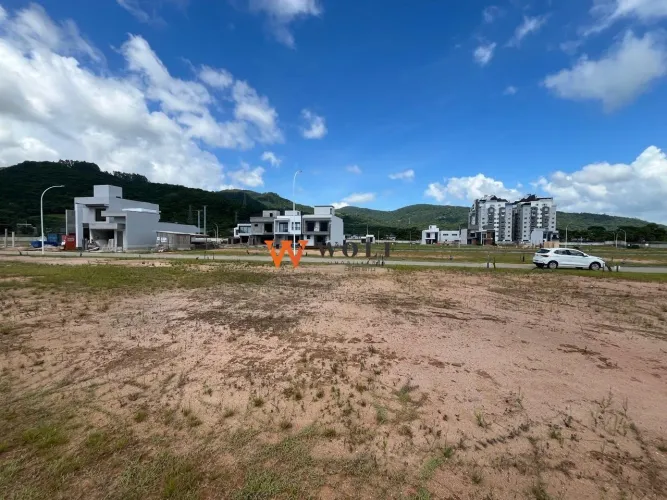 Terreno fundo lago - no Blue Condominio Clube