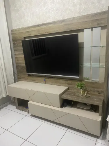 Home em MDF para TV até 60 polegadas