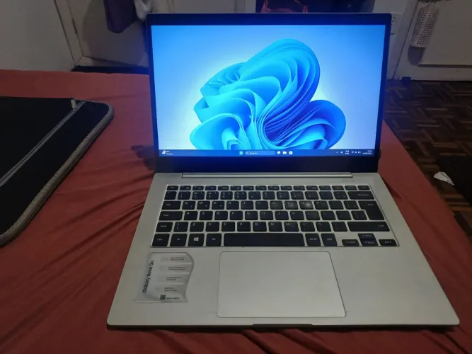 Samsung Galaxy Book Go