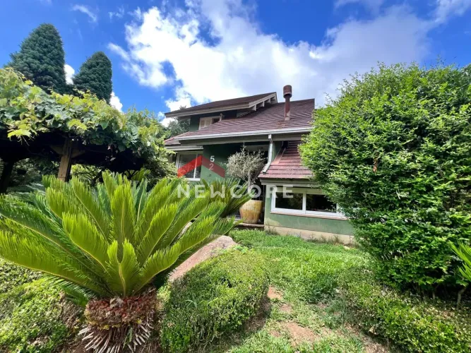 Casa em Rua Tirol - Tirol - Gramado/RS