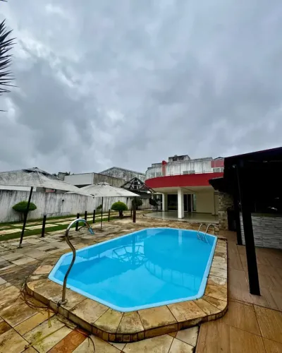 Imóvel para aluguel com 400 metros quadrados com 5 quartos em Petrópolis - Maceió - AL