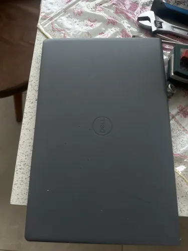 Notebook Dell Vostro 15 3510 Intel Core, 4GB RAM, SSD 128GB, Tela 15,6? Cinza - Excelente 