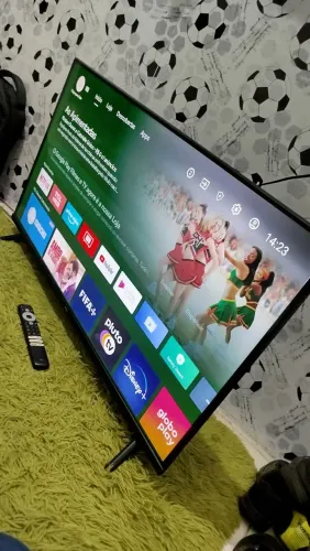 VENDO TV 40 SMART TOP COM ALEXA COMANDO DE VOZ, FUNCIONA PERFEITAMENTE, TV CONSERVADA!!