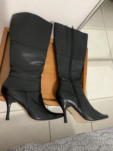 Bota de couro