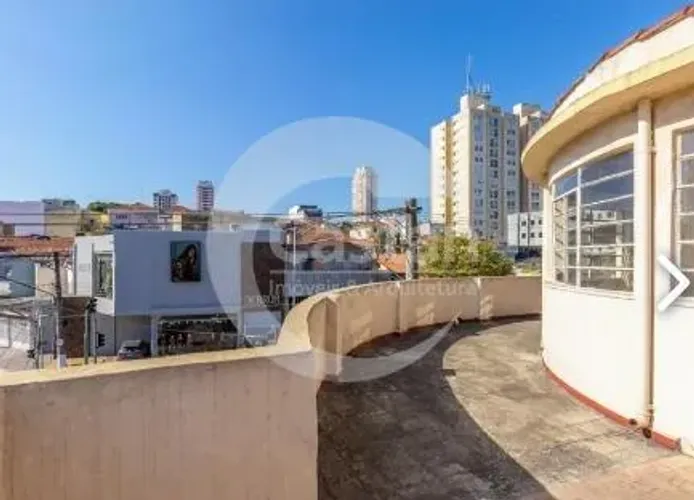 prédio misto comercial e residencial
