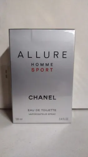Perfume Chanel. 