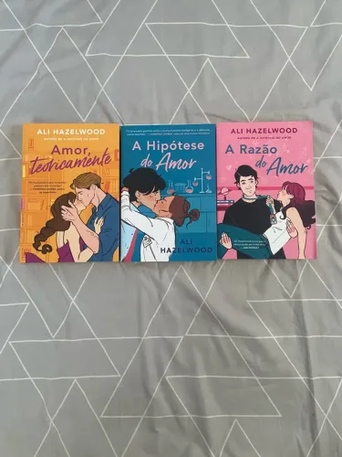 Livros Ali Hazelwood