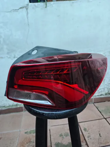 Lanterna Led direita GM Onix