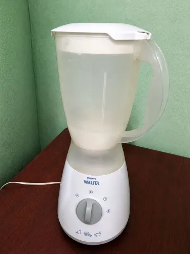 Liquidificador bem conservado. Pegar no bairro ligeiro. Não faço entrega