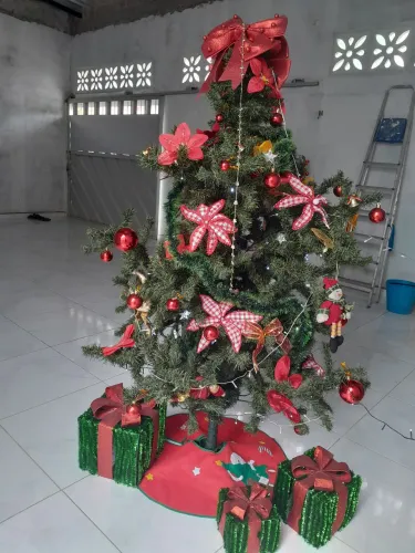 Árvore de Natal completa 