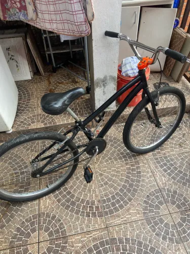 Vede-se bike, pneus cheio, freios ótimo, se quiser testar só mandar mensagem